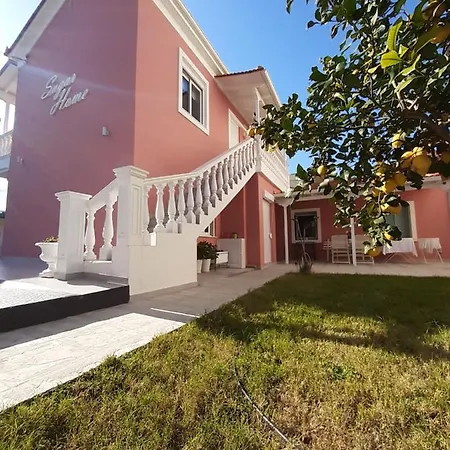 Sugar Aparthotel Xylokastro